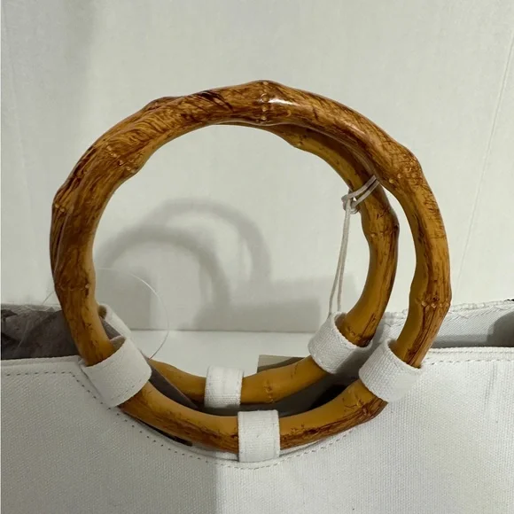 NWT Sol + Mer Strawberry Beaded Viral Purse Handbag w Bamboo Handles White Strap - Picture 12 of 15